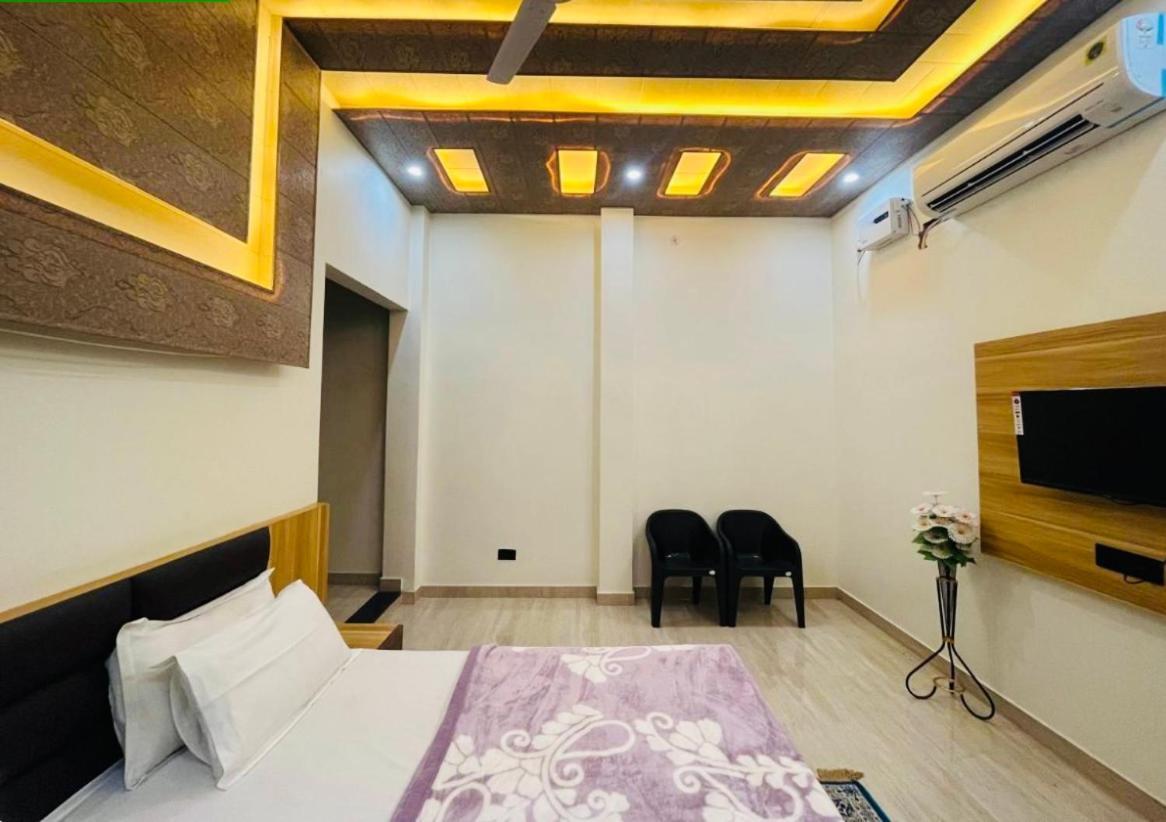 Lotus Palm Retreat - Full Villa Ujjain Exterior foto